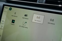 2024 Land Rover Range Rover Velar P400 Dynamic HSE