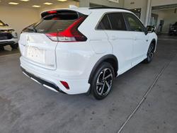 2021 MITSUBISHI
ECLIPSE CROSS EXCEED PHEV (AWD)