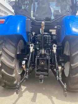 2016 New Holland T6.140