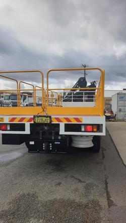 2025 Isuzu F Series FYH 300-350 WHITE