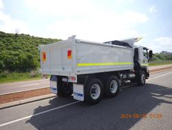2025 Isuzu Fvz 260-300 White
