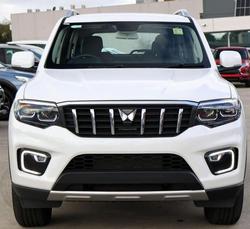 2024 Mahindra
Scorpio Z8L