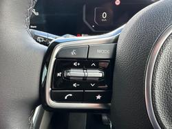 2024 Kia
Carnival GT-Line