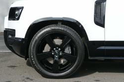 2024 Land Rover Defender 110 P400e X-Dynamic SE L663 MY24 AWD Fuji White
