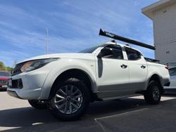2017 Mitsubishi
                Triton GLX