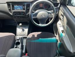 2017 Mitsubishi
                Triton GLX