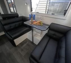 2024 Leader Caravans 2060_R_K1e2_T Gold Le 20'6