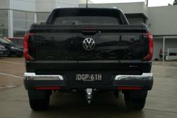 2024 Volkswagen
                Amarok TSI452 Aventura