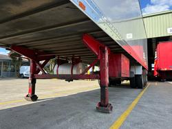 2004 Maxitrans St3 Od 24 Pallet Chiller Van, Roll Door 4.3M