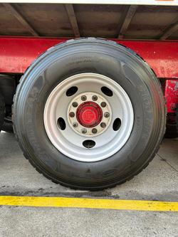 2004 Maxitrans
St3 Od 24 Pallet Chiller Van, Roll Door 4.3M