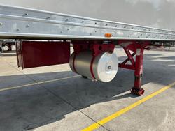 2004 Maxitrans
St3 Od 24 Pallet Chiller Van, Roll Door 4.3M