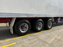 2004 Maxitrans St3 Od 24 Pallet Chiller Van, Roll Door 4.3M