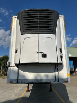 2004 Maxitrans St3 Od 24 Pallet -28 Freezer, Roller Door. 4.3