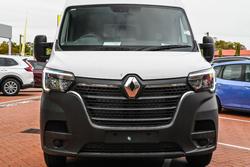 2024 Renault
                Master Pro 110kW