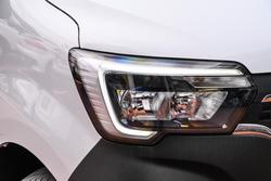 2024 Renault
                Master Pro 110kW