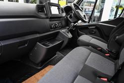 2024 Renault
                Master Pro 110kW