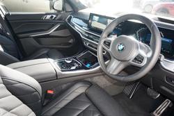 2023 BMW
                X5 xDrive40i M Sport