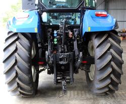 New Holland T5.100 Electro Command Tractor