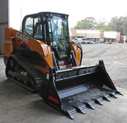 Case CE
Tr270 Compact Track Loader