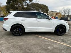 2024 Volkswagen
                Touareg R