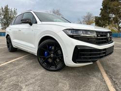 2024 Volkswagen
                Touareg R