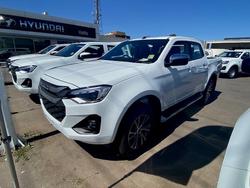 2025 ISUZU
                D-MAX LSU