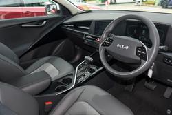 2023 Kia
                Niro HEV S
