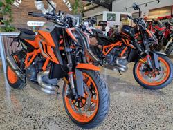 2022 KTM 1290 Super Duke R