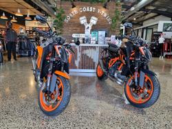 2022 KTM 1290 Super Duke R