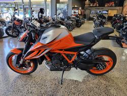 2022 KTM 1290 Super Duke R