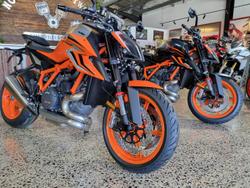 2022 KTM 1290 Super Duke R