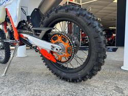 2024 KTM
                250 EXC-F Six Days 