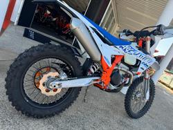 2024 KTM
                250 EXC-F Six Days 