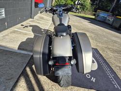 2018 Harley-Davidson Sport Glide 107 (FLSB) Softail Silver