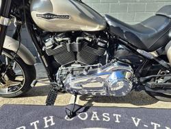 2018 Harley-Davidson Sport Glide 107 (FLSB) Softail Silver