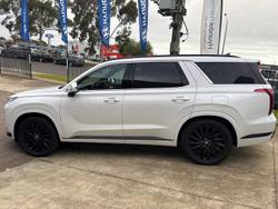 2024 Hyundai
Palisade Calligraphy Black Ink