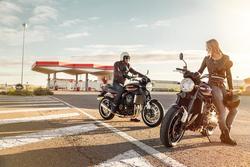 2026 Kawasaki Z900RS (Z900C) Z Red