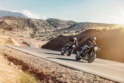 2026 Kawasaki Z900RS (Z900C) Z Red