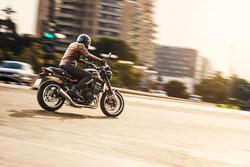 2026 Kawasaki Z900RS (Z900C) Z Red