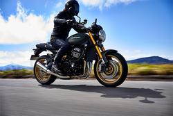 2025 Kawasaki Z900RS SE Z Black