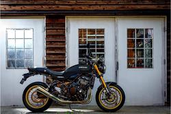 2025 Kawasaki Z900RS SE Z Black