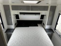 2018 JB Caravans Dirtroad Xtreme 23'6 Rear Club Lounge Off Road Caravan