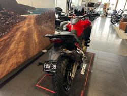2022 Ducati Multistrada V4S Multistrada Red