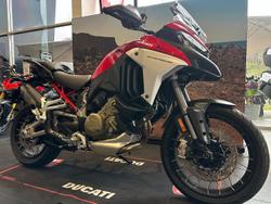 2022 Ducati Multistrada V4S Multistrada Red