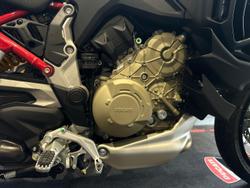 2022 Ducati Multistrada V4S Multistrada Red