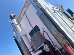 2004 Kenworth
K104 6X4 Prime Mover B DOUBLE/ROAD TRAIN
