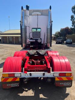 2004 Kenworth
K104 6X4 Prime Mover B DOUBLE/ROAD TRAIN