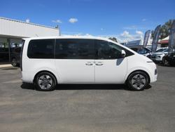 2024 Hyundai STARIA Highlander