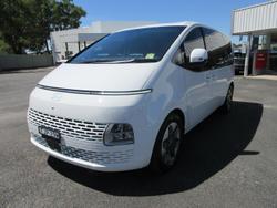 2024 Hyundai
                STARIA Highlander