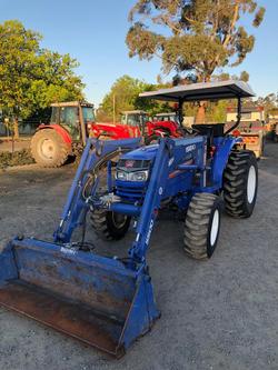 0 Iseki Tg5570 Rops 60Hp Ind Wheels Fel & 4In1 Bkt 389 Hours Blue